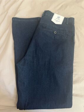 Straight Leg Women Jeans in Dark Blue